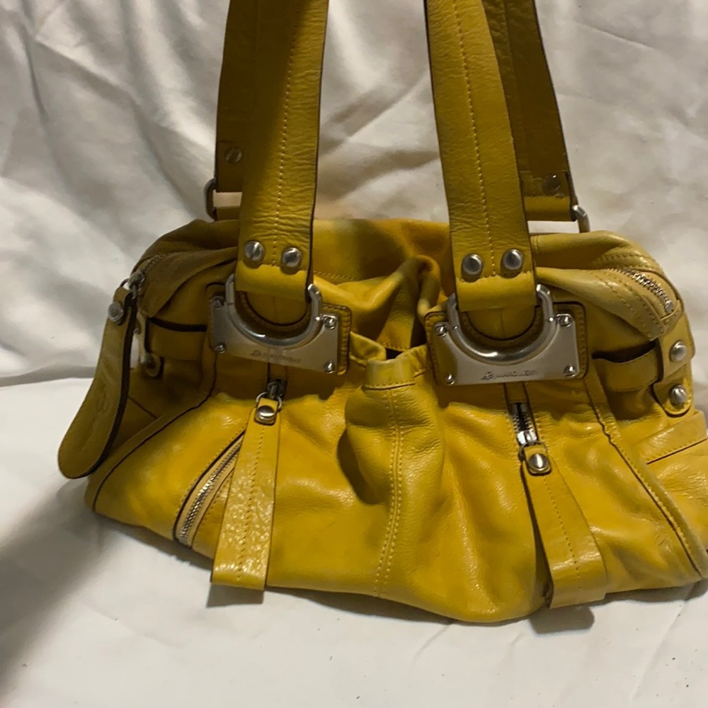 B Makowsky Golden Yellow Leather purse USED